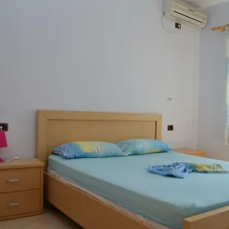 Apartment Bujar *